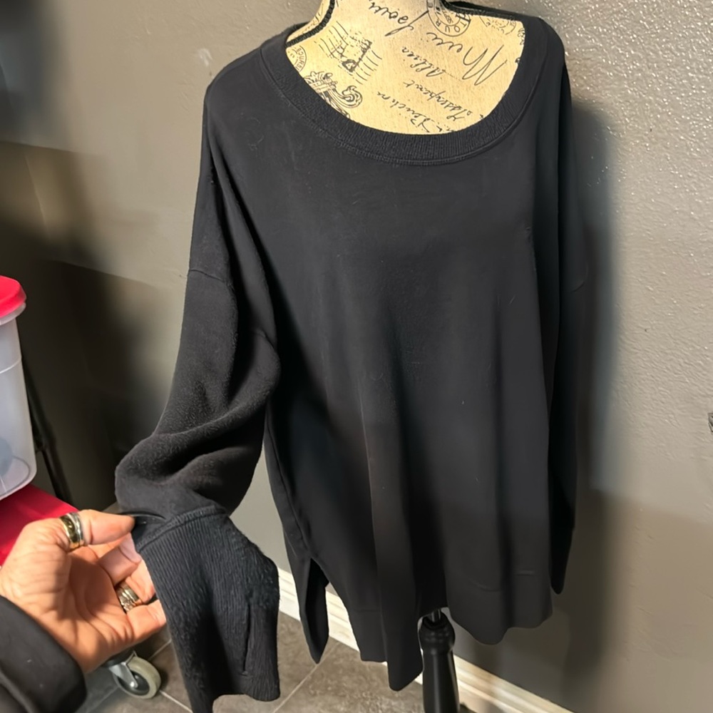 Athleta Super soft, crewneck size extra large sweatshirt/ shirt